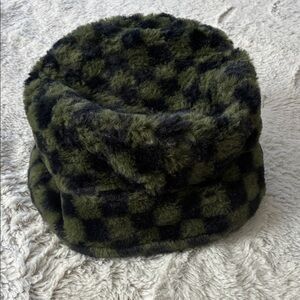 Wild Fable Plaid Faux Fur Bucket Hat